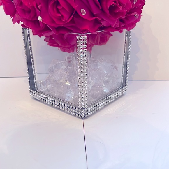 Custom fuchsia rose ball with rhinestones in a glass vase & crystal diamonds.l - Picture 5 of 10